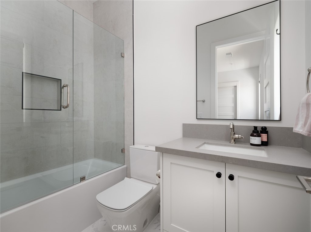 MLS #OC26119527 image #31