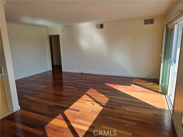 Detail Gallery Image 2 of 16 For 702 Park #305,  South Pasadena,  CA 91030 - 1 Beds | 1 Baths