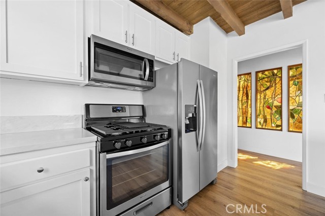 Detail Gallery Image 21 of 43 For 421 Loma Terrace, Laguna Beach,  CA 92651 - 3 Beds | 2/1 Baths