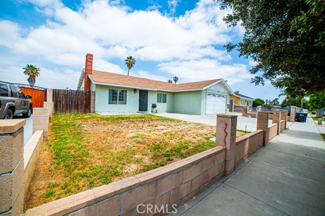 Detail Gallery Image 1 of 18 For 25176 Silent Creek Rd, Moreno Valley,  CA 92553 - 3 Beds | 2 Baths