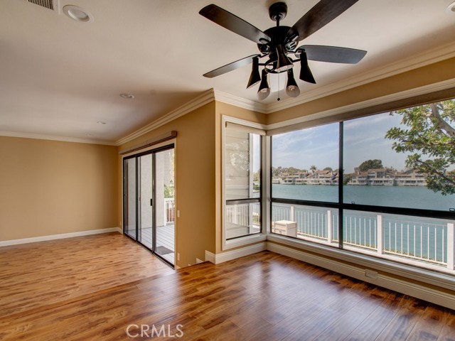 Detail Gallery Image 13 of 29 For 65 Lakeshore #13,  Irvine,  CA 92604 - 4 Beds | 3 Baths