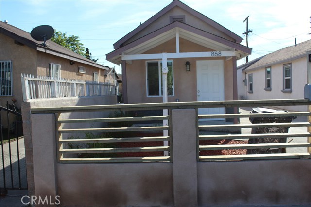 866 E 52nd Pl, Los Angeles, CA 90011