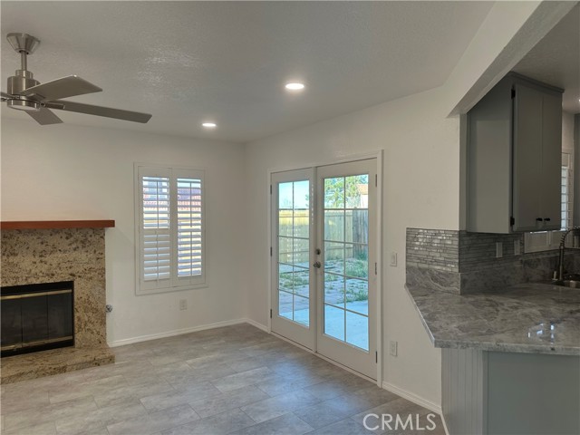 Detail Gallery Image 5 of 19 For 10352 Primrose Ct, Hesperia,  CA 92345 - 4 Beds | 3 Baths