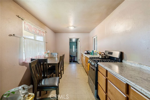 Detail Gallery Image 8 of 20 For 1009 E Cleveland Ave, Madera,  CA 93638 - 3 Beds | 1 Baths