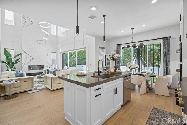 Detail Gallery Image 16 of 56 For 598 Alder Way, Montebello,  CA 90640 - 5 Beds | 5 Baths
