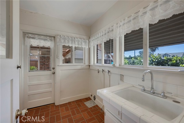 Detail Gallery Image 21 of 73 For 144 Orange Grove Avenue, Placentia,  CA 92870 - 4 Beds | 3/1 Baths