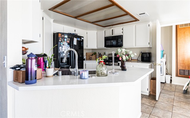 Detail Gallery Image 10 of 38 For 22993 Eyota, Apple Valley,  CA 92308 - 4 Beds | 2 Baths