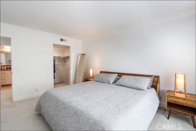 12 Stoneglen, Aliso Viejo CA: https://media.crmls.org/medias/d4b55698-846c-4190-a9a2-9c7695e1ccf3.jpg