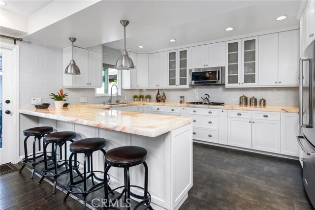 4323 Laurelgrove Avenue, Studio City CA: https://media.crmls.org/medias/d4b5a865-88d8-4096-972f-695d7a7fbd7b.jpg