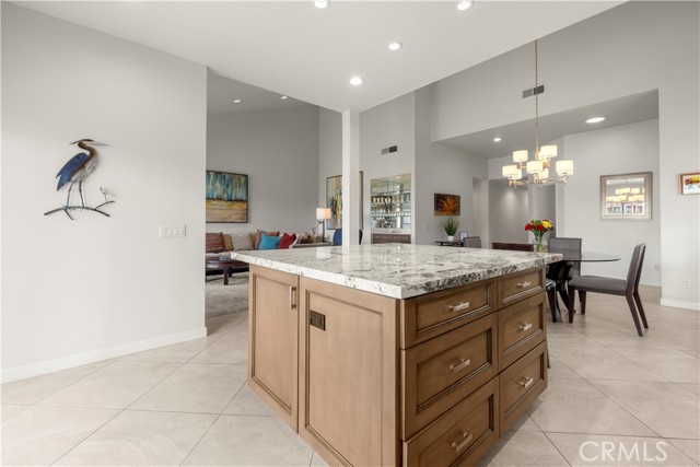 Detail Gallery Image 7 of 32 For 38727 Lobelia Cir, Palm Desert,  CA 92211 - 3 Beds | 3 Baths