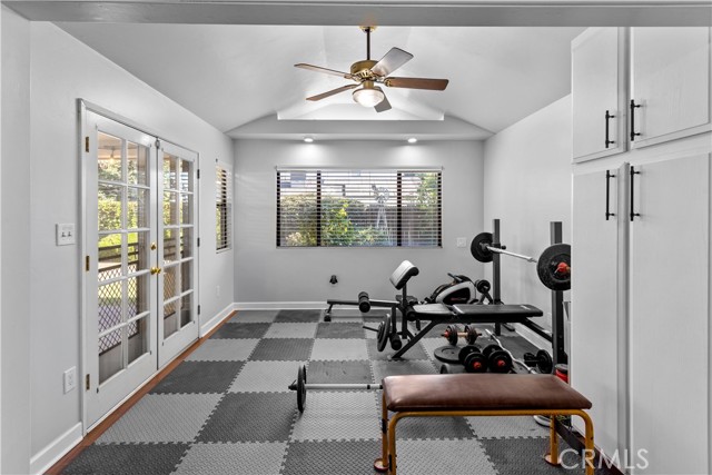 Detail Gallery Image 4 of 38 For 9800 Yarnell Ave, Bakersfield,  CA 93312 - 3 Beds | 2 Baths