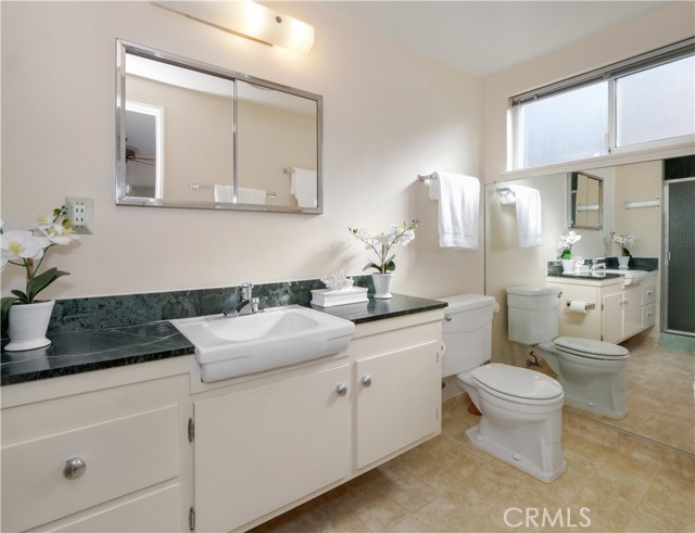 Adjoining Master Bath