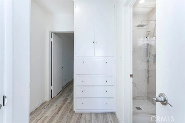 Detail Gallery Image 25 of 56 For 1606 Bel Aire Dr, Glendale,  CA 91201 - 2 Beds | 1 Baths