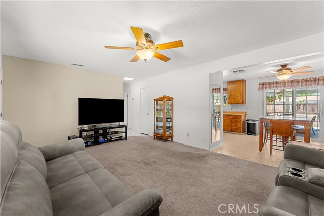 Detail Gallery Image 5 of 20 For 26364 Plymouth St, Hemet,  CA 92544 - 3 Beds | 1 Baths