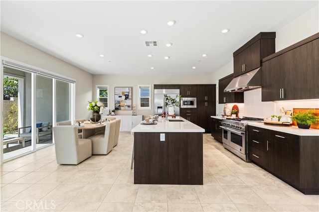 Detail Gallery Image 16 of 42 For 161 Walworth, Lake Forest,  CA 92630 - 5 Beds | 5 Baths