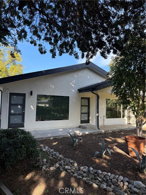 Detail Gallery Image 2 of 15 For 14626 Morrison St, Sherman Oaks,  CA 91403 - 3 Beds | 2/1 Baths