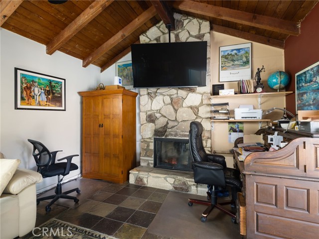 5526 W 118th Place, Hawthorne CA: https://media.crmls.org/medias/d4b91e2f-68b1-40f3-bff1-fd01ddaf7d3d.jpg