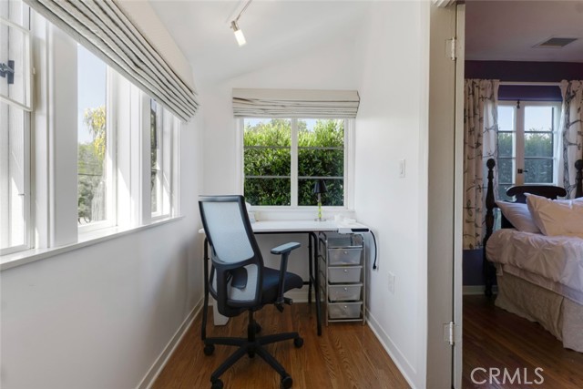 Image 20 of 57 For 3760 Dover Street