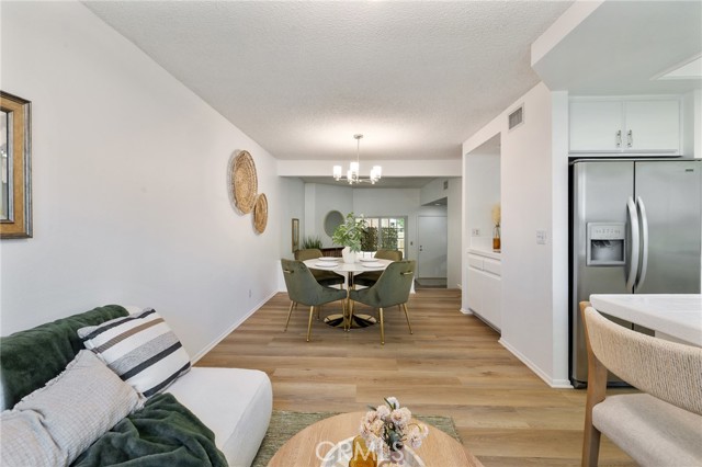 7038 De Celis Place, Van Nuys CA: https://media.crmls.org/medias/d4babf5d-ec9e-4620-8f05-02daf3dd2769.jpg
