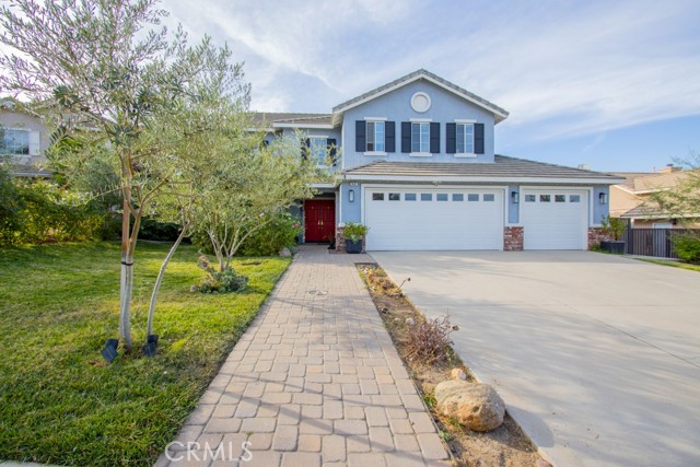 Detail Gallery Image 4 of 14 For 3682 Grovedale St, Corona,  CA 92881 - 5 Beds | 3 Baths