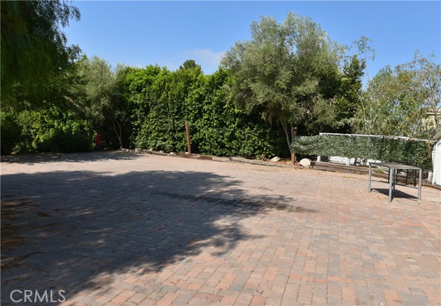 10161 Foothill Boulevard, Sylmar CA: https://media.crmls.org/medias/d4badffb-5a90-4628-870c-dfa55fbf2c40.jpg