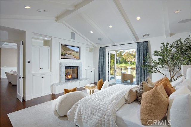 Detail Gallery Image 14 of 48 For 2 Royal Saint George Rd, Newport Beach,  CA 92660 - 5 Beds | 5/2 Baths