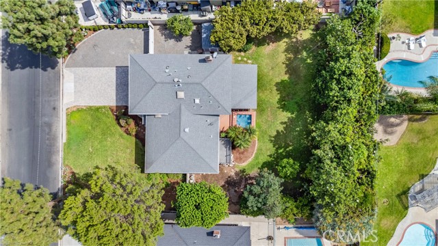 12172 Woodlawn Avenue, North Tustin CA: https://media.crmls.org/medias/d4bb2313-cfc1-4683-89e7-fe95a17ca917.jpg