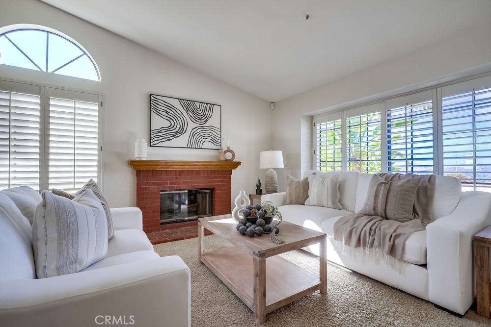 MLS #OC25265308 image #17