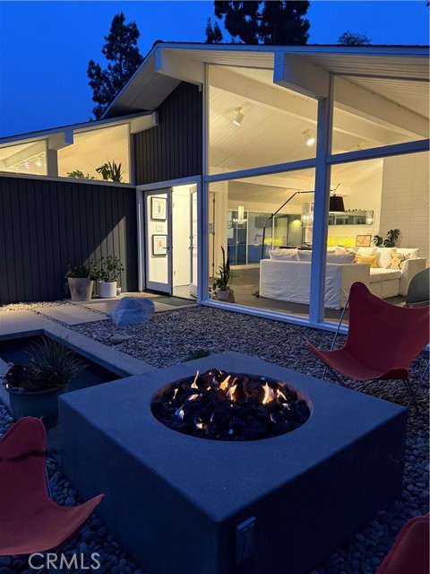 28715 Crestridge Road, Rancho Palos Verdes CA: https://media.crmls.org/medias/d4bc16bf-827f-4e0b-b77a-05569b2d6374.jpg