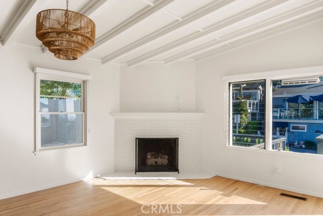 Detail Gallery Image 7 of 36 For 170 Mcaulay, Laguna Beach,  CA 92651 - 3 Beds | 1/1 Baths