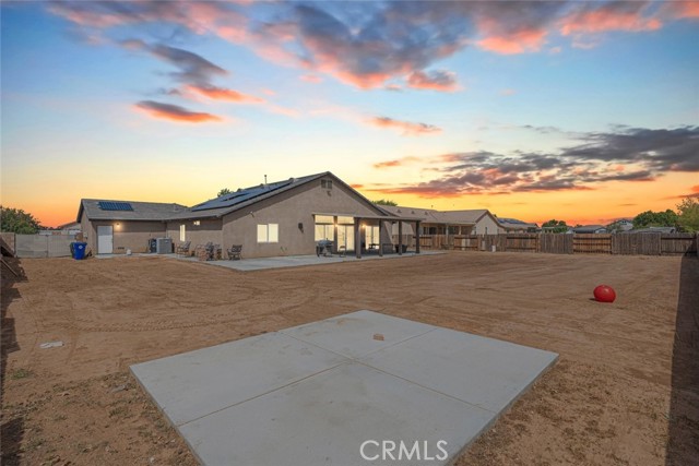 Detail Gallery Image 2 of 35 For 14193 Fresian, Apple Valley,  CA 92307 - 4 Beds | 3 Baths