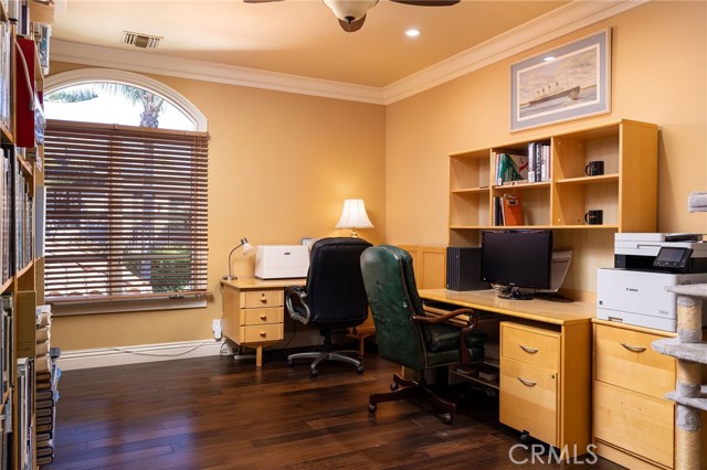 Detail Gallery Image 29 of 35 For 25281 Derbyhill Dr, Laguna Hills,  CA 92653 - 5 Beds | 4/1 Baths