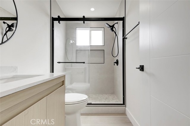 Detail Gallery Image 14 of 23 For 1070 Allen #D,  Glendale,  CA 91201 - 2 Beds | 1/1 Baths