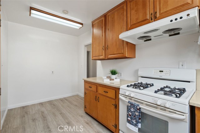 Detail Gallery Image 14 of 33 For 420 E Colorado Ave, Glendora,  CA 91740 - 3 Beds | 2 Baths