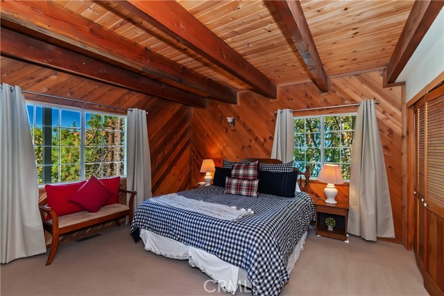 Detail Gallery Image 27 of 46 For 43659 Wolf Rd, Big Bear Lake,  CA 92315 - 4 Beds | 2 Baths