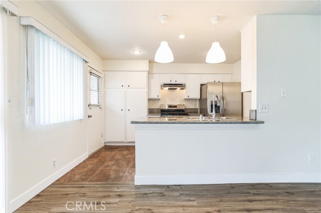 Detail Gallery Image 12 of 40 For 1377 N Elderberry Ave, Ontario,  CA 91762 - 2 Beds | 1 Baths