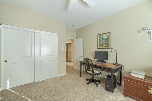 Image 19 of 72 For 2534 Desert Rose Drive