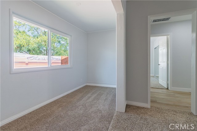 Detail Gallery Image 14 of 42 For 9375 Grace Ave, Fontana,  CA 92335 - 5 Beds | 2 Baths