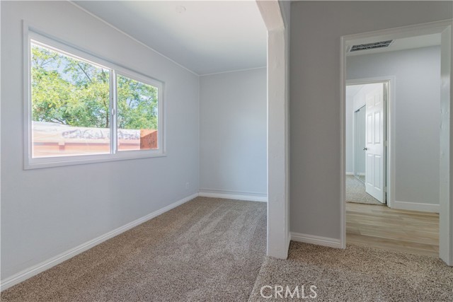 Detail Gallery Image 14 of 42 For 9375 Grace Ave, Fontana,  CA 92335 - 5 Beds | 2 Baths