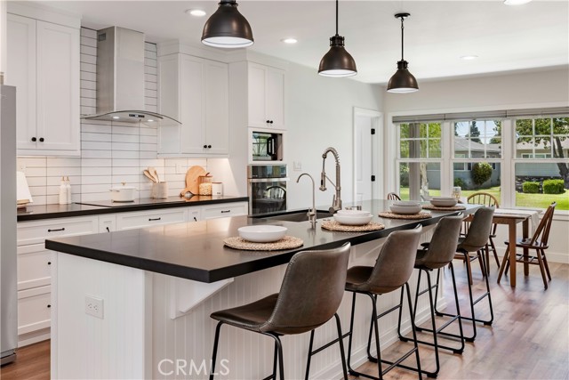 Front Image Thumbnail for CRPW26152564