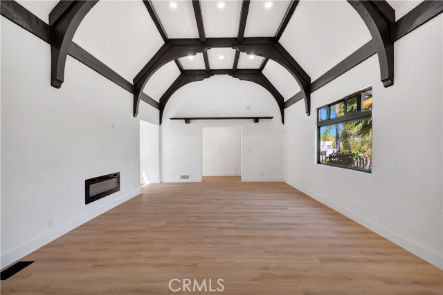 Detail Gallery Image 29 of 72 For 1145 S Longwood, Los Angeles,  CA 90019 - 4 Beds | 3 Baths