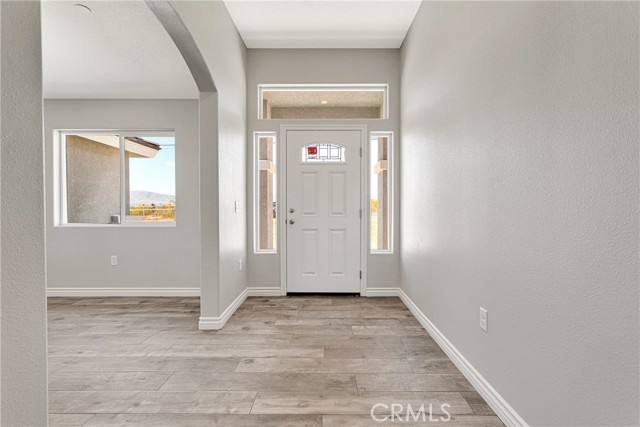 Detail Gallery Image 5 of 39 For 18702 Atlantic St, Hesperia,  CA 92345 - 4 Beds | 2/1 Baths