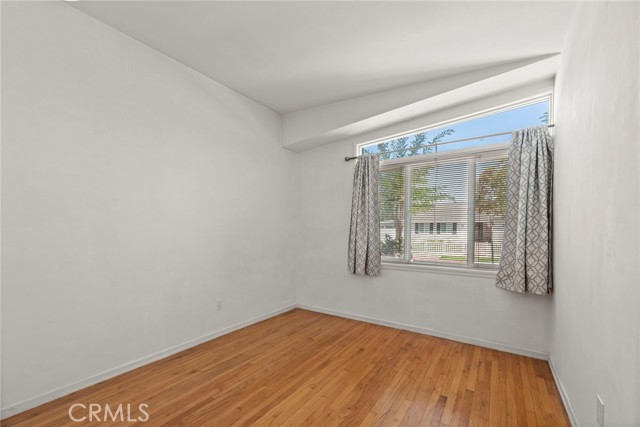 Detail Gallery Image 21 of 37 For 17156 Bullock St, Encino,  CA 91316 - 3 Beds | 2 Baths