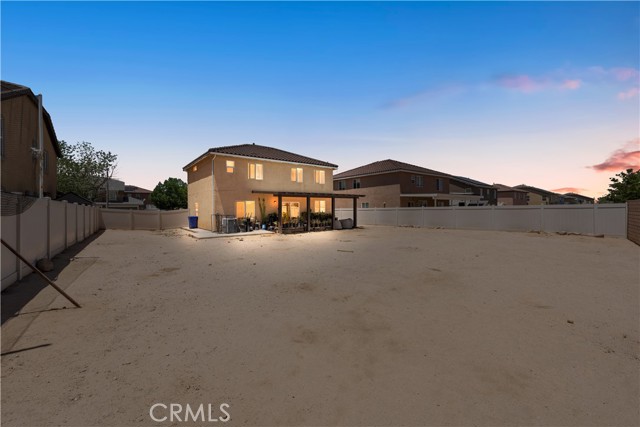 16029 White Mountain Place, Victorville CA: https://media.crmls.org/medias/d4c3e572-e96e-41c8-9430-ba9a6bec2ef3.jpg