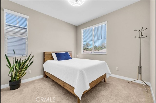 Detail Gallery Image 14 of 25 For 40 Riverton St, Pomona,  CA 91766 - 4 Beds | 4 Baths