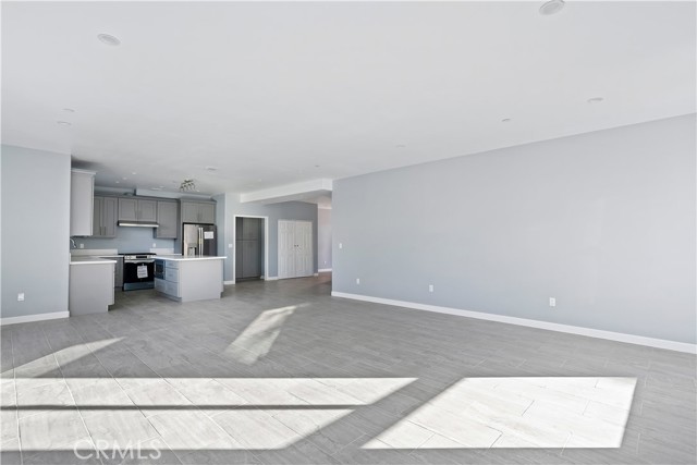 Detail Gallery Image 16 of 27 For 20819 W Seasons Lane, Winnetka,  CA 91306 - 4 Beds | 3 Baths