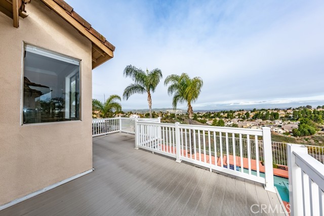 Detail Gallery Image 8 of 49 For 3247 Crystal Ridge Cir, Corona,  CA 92882 - 4 Beds | 3 Baths