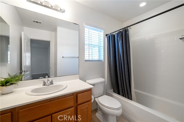 Detail Gallery Image 14 of 28 For 31505 Six Rivers Ct, Temecula,  CA 92592 - 3 Beds | 2/1 Baths