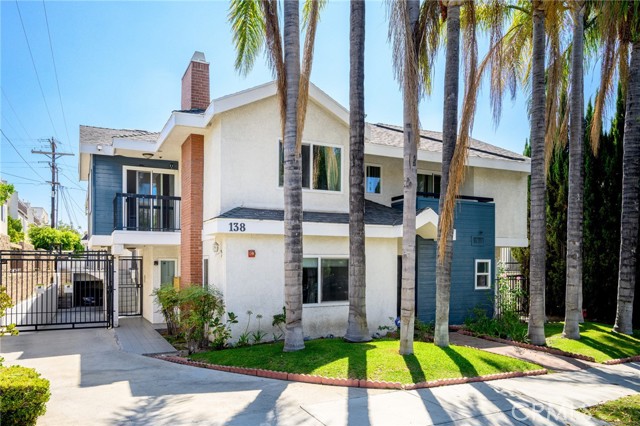 Detail Gallery Image 1 of 23 For 138 S Adams St #2,  Glendale,  CA 91205 - 2 Beds | 2 Baths