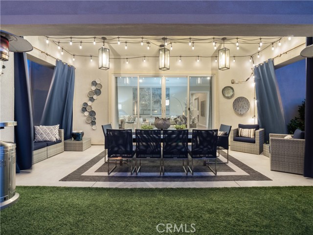 Detail Gallery Image 56 of 65 For 22385 Midtown Ct, Saugus,  CA 91350 - 5 Beds | 4/1 Baths